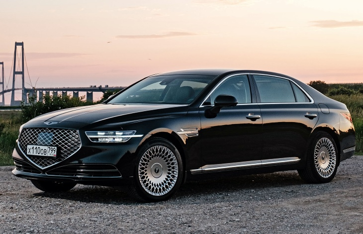 Genesis G90