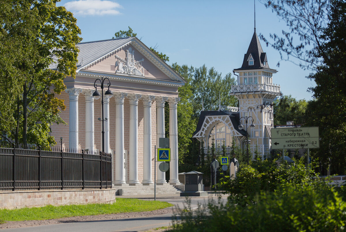 Каменноостровский театр на Каменном острове. Памятник деревянного  зодчества. | Прогулки по Санкт-Петербургу | Дзен