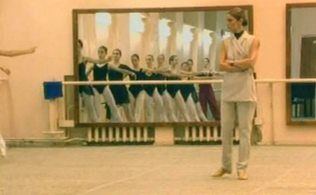 Кадр из сериала "Виллисы" (2002)