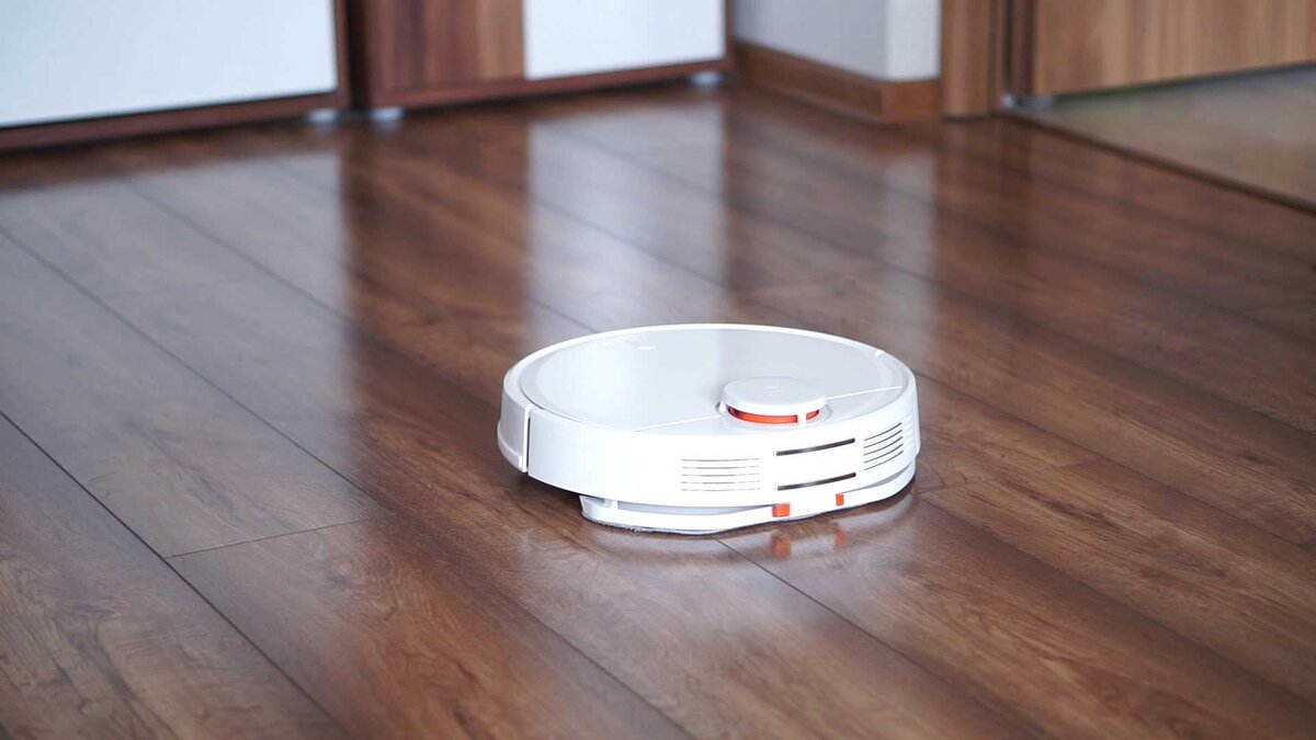 Доступность роботов-пылесосов сделала их одними из самых популярных гаджетов. Фото: android.com.pl