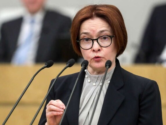 Э. Набиуллина, глава Центробанка России, скриншот выступления в Госдуме