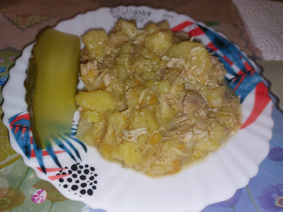 С маринованными огурчиками очень вкусно