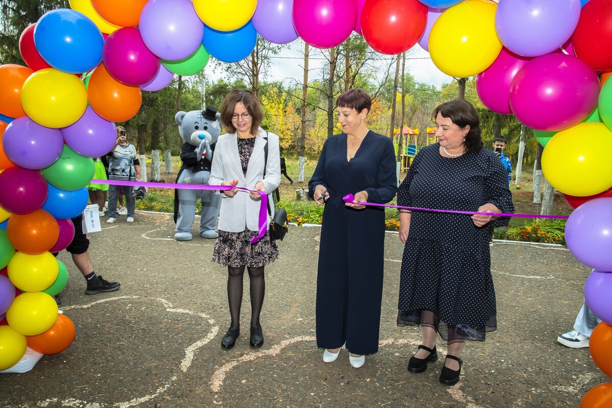  📷    «Газпромнефть-Оренбург» расширяет возможности культурного досуга в Переволоцком районе Кристина Просвиркина