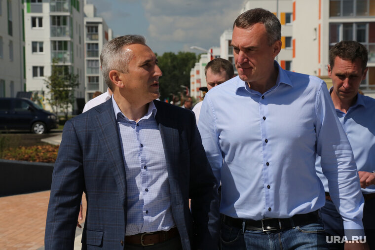    Одобрение губернатора области Александра Моора получил так же повторно выбранный главой города Руслан Кухарук