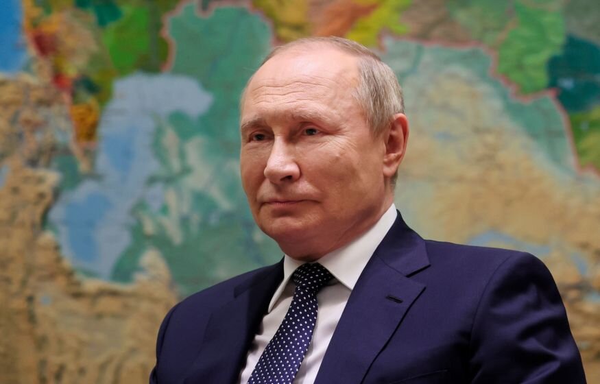    Путину вручили орден, который «шел» до него 16 лет. Почему так долго?
