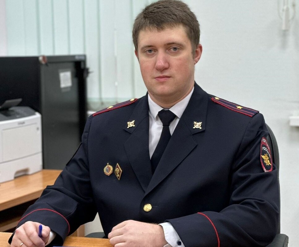    Как распознать тех, кто стремится насильно изменить основы конституционного строя или нарушить целостность страны