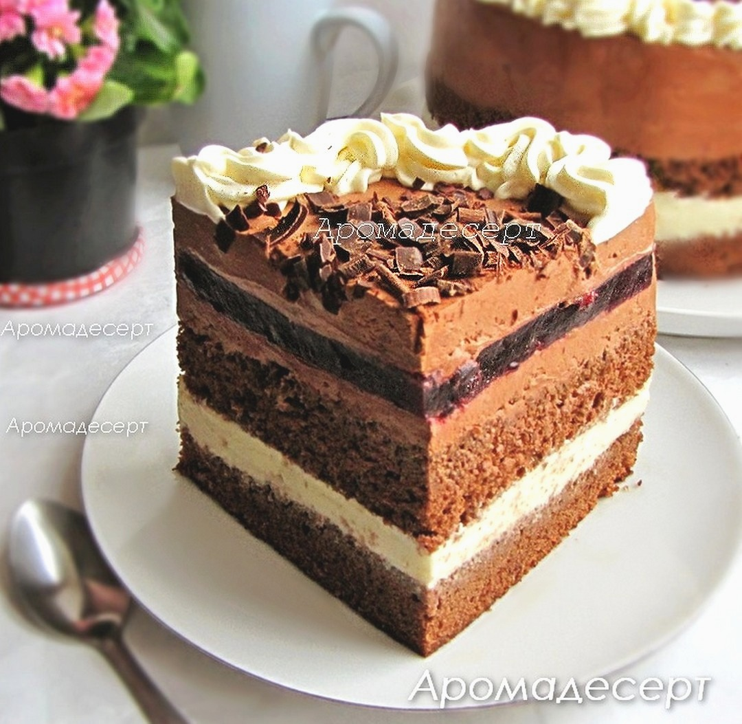 Шоколадный торт с чёрной смородиной. Рецепт приготовления