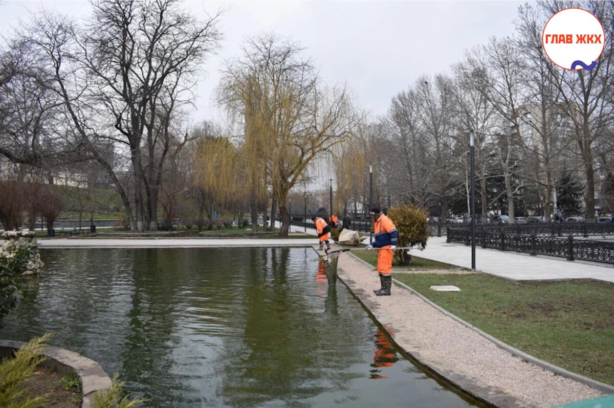 В парках и на природных территориях Москвы началась подготовка к зимнему сезону 