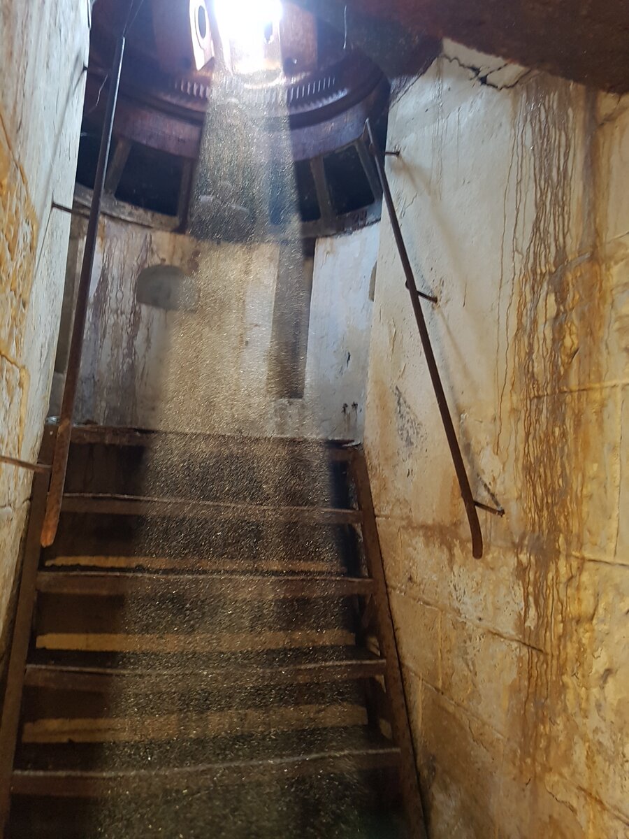 Подъём в оружейную башню.