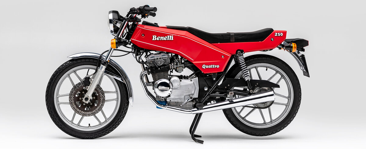Benelli 250 Quattro (1975)