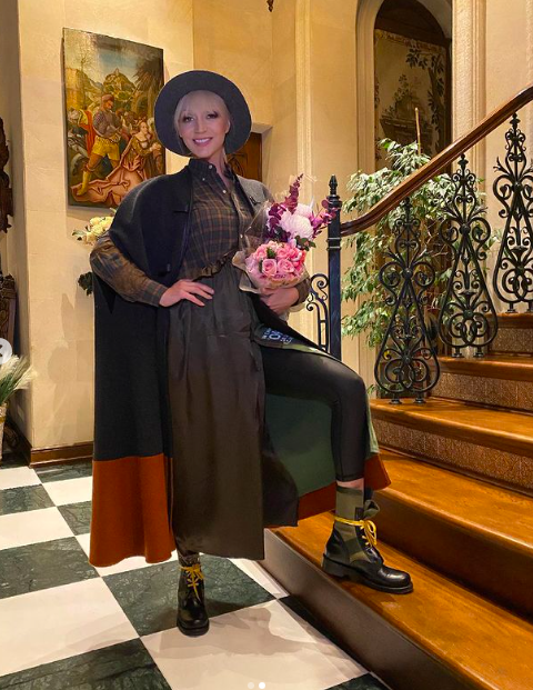 замок пугачевой, соцсети