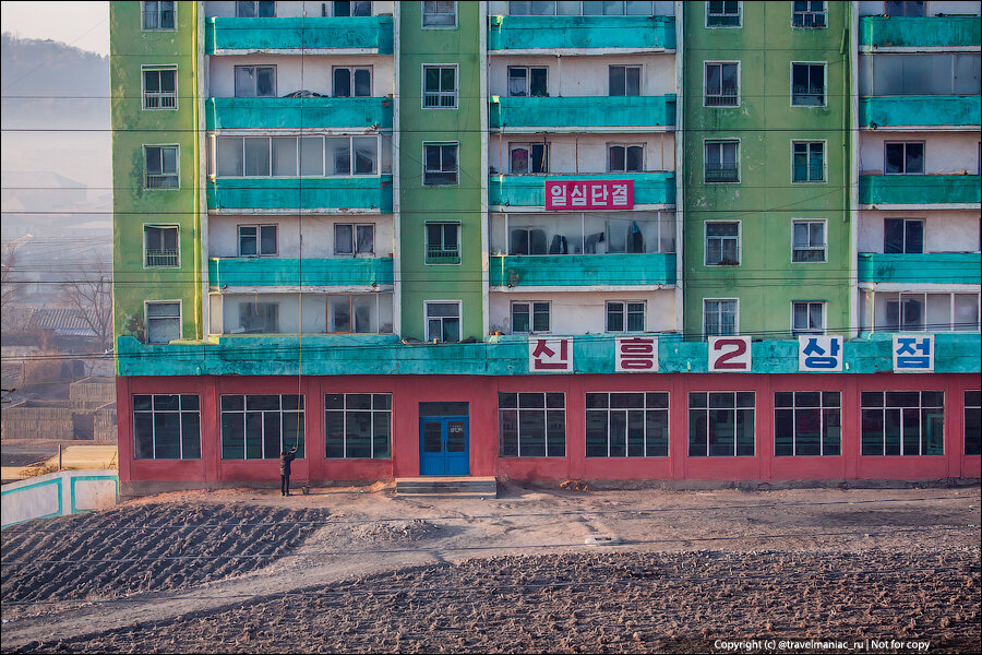 Вы бы заплатили от 200 до 250 тысяч долларов за квартиру в Пхеньяне? Прямо хорошую квартиру, в новостройке, с ламинатом, ванной и пластиковыми окнами?-2
