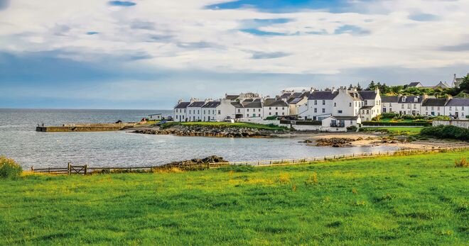 Познакомьтесь с производителями дымчатого шотландского виски, которые называют этот суровый остров своим домом.