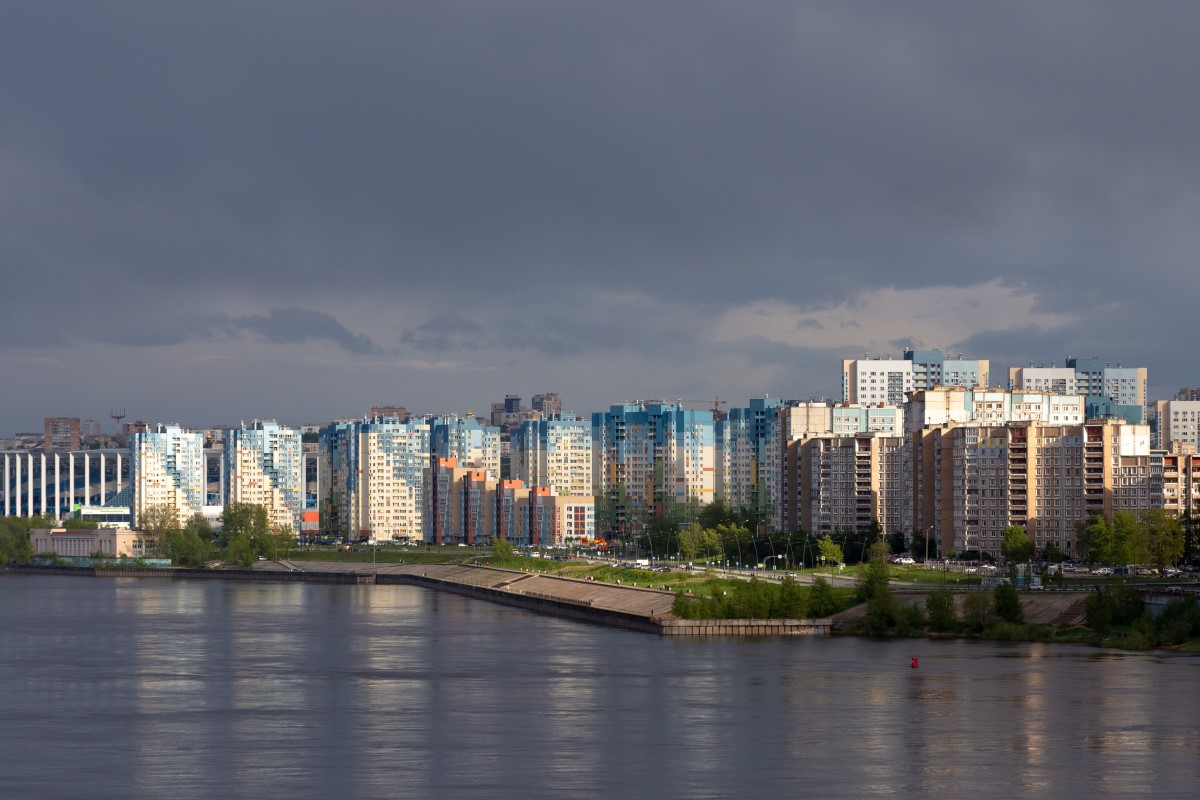 Дом на мещере. Район Мещера Нижний Новгород. Нижний Новгород 2022 Мещера. Мишера Нижний Новгород. Волжская набережная Нижний Новгород Мещера.