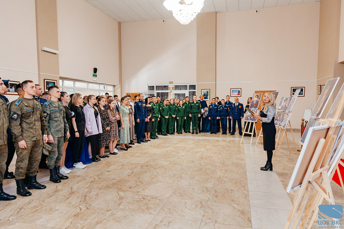 29.09.2023 г. Выставка портретов ветеранов - участников Великой Отечественной войны открылась в Краснознаменском Доме офицеров.-2