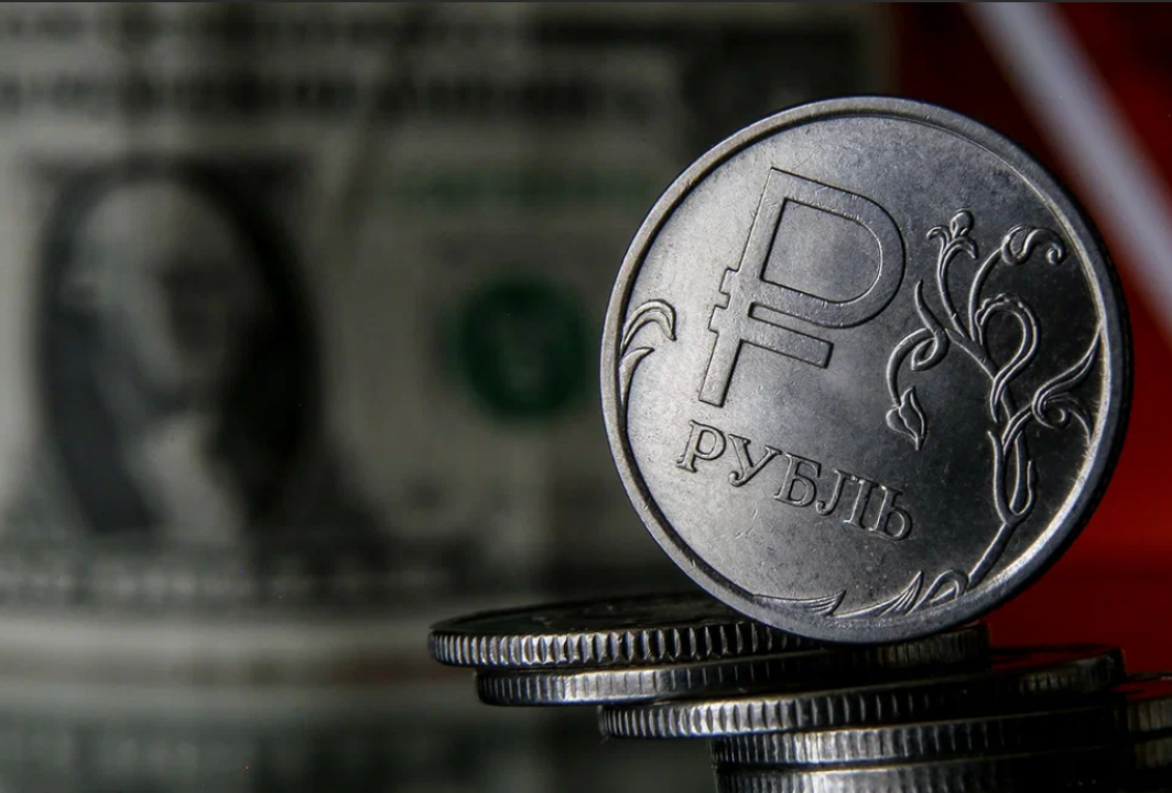    Рубль в начале осени 2023 года стал самой недооцененной валютой среди стран G20