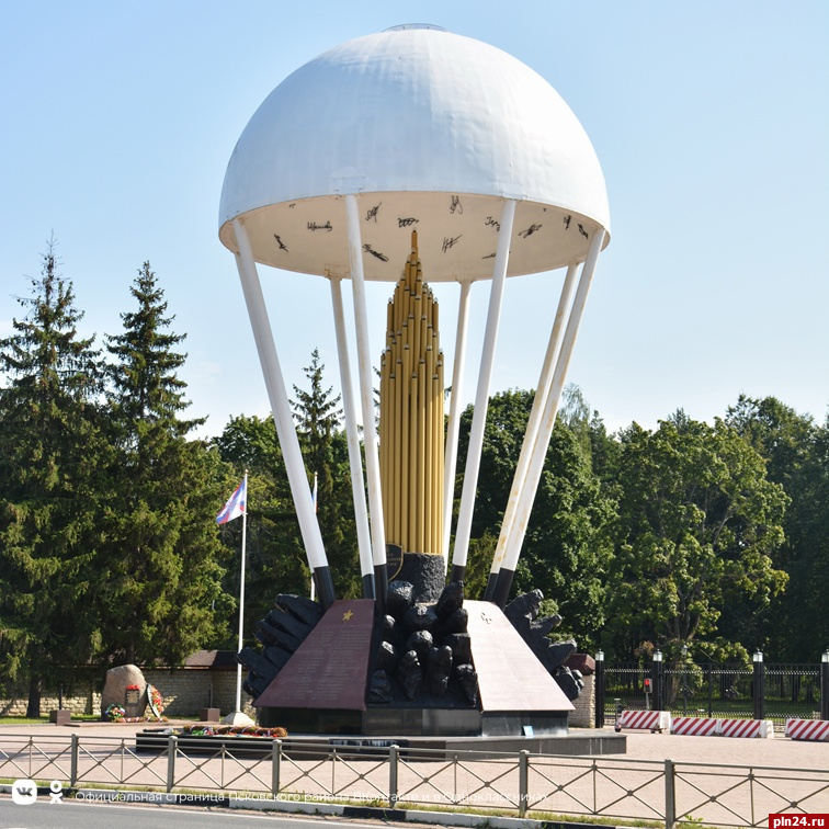 Памятник погибшим десантникам 6-ой роты осквернили в Псковской области