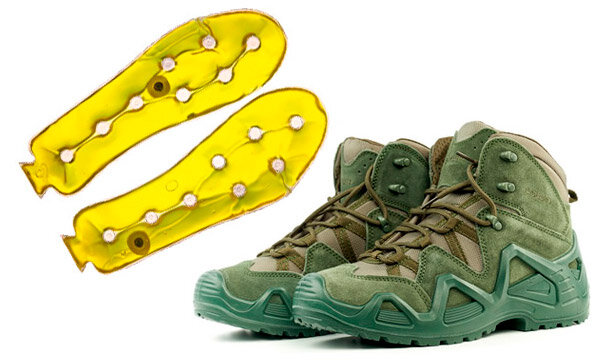 Химические грелки на помощь в сушке мембранной обуви в полях, на войне (фото из открытых источников)