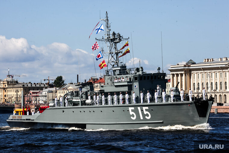    Завод строит корабли для нужд ВМФ России