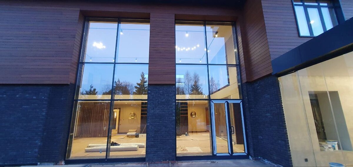 Огромные окна от завода S-Glass 