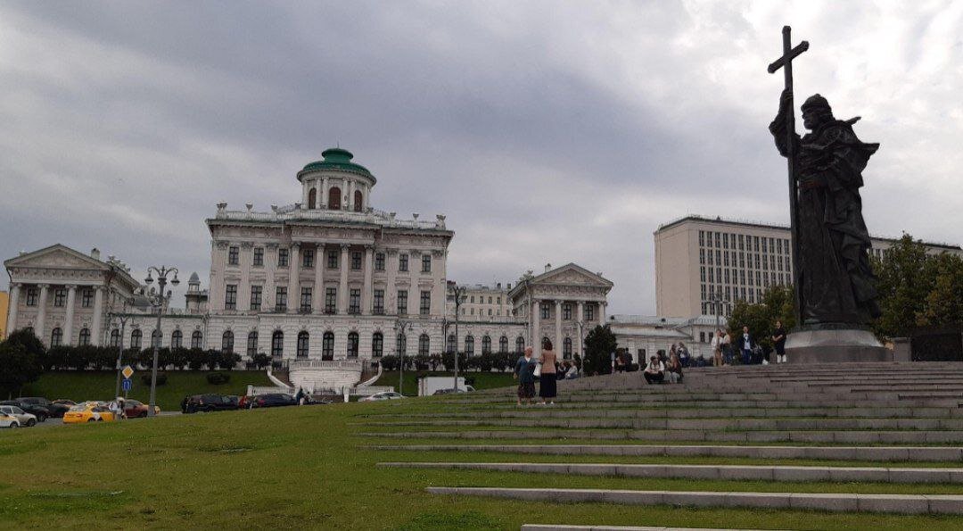 Боровицкая площадь