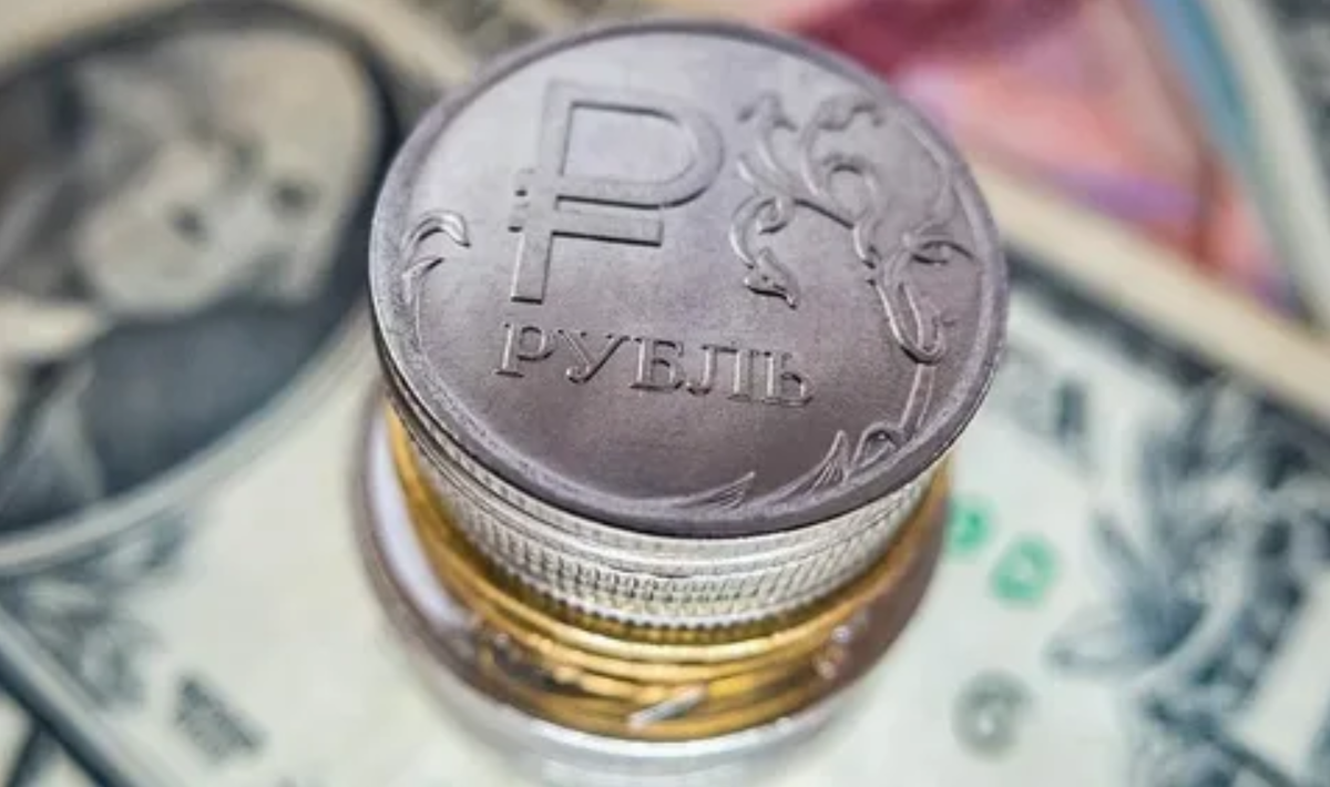    Экономист предупредил о скачках курса рубля Марина П.