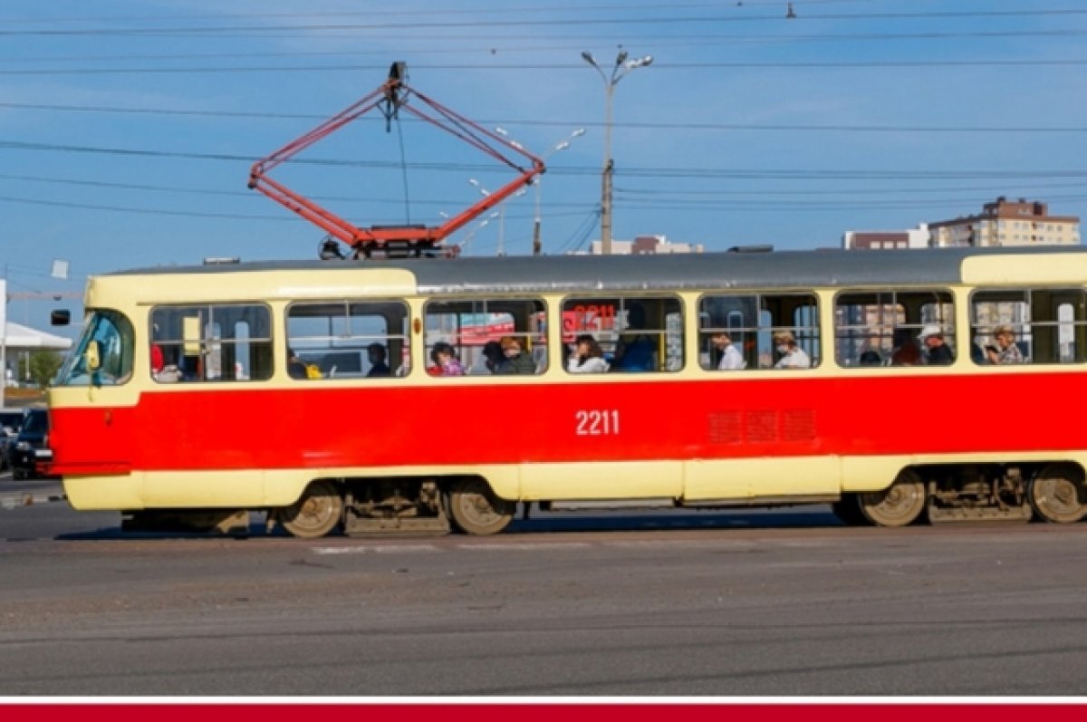    Движение прекращено от депо до центра.