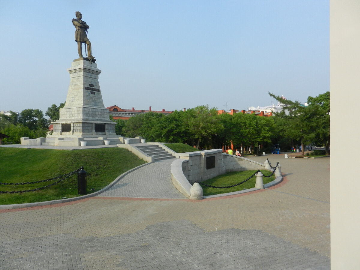 Памятник графу Н. Н. Муравьёву-Амурскому (1891)