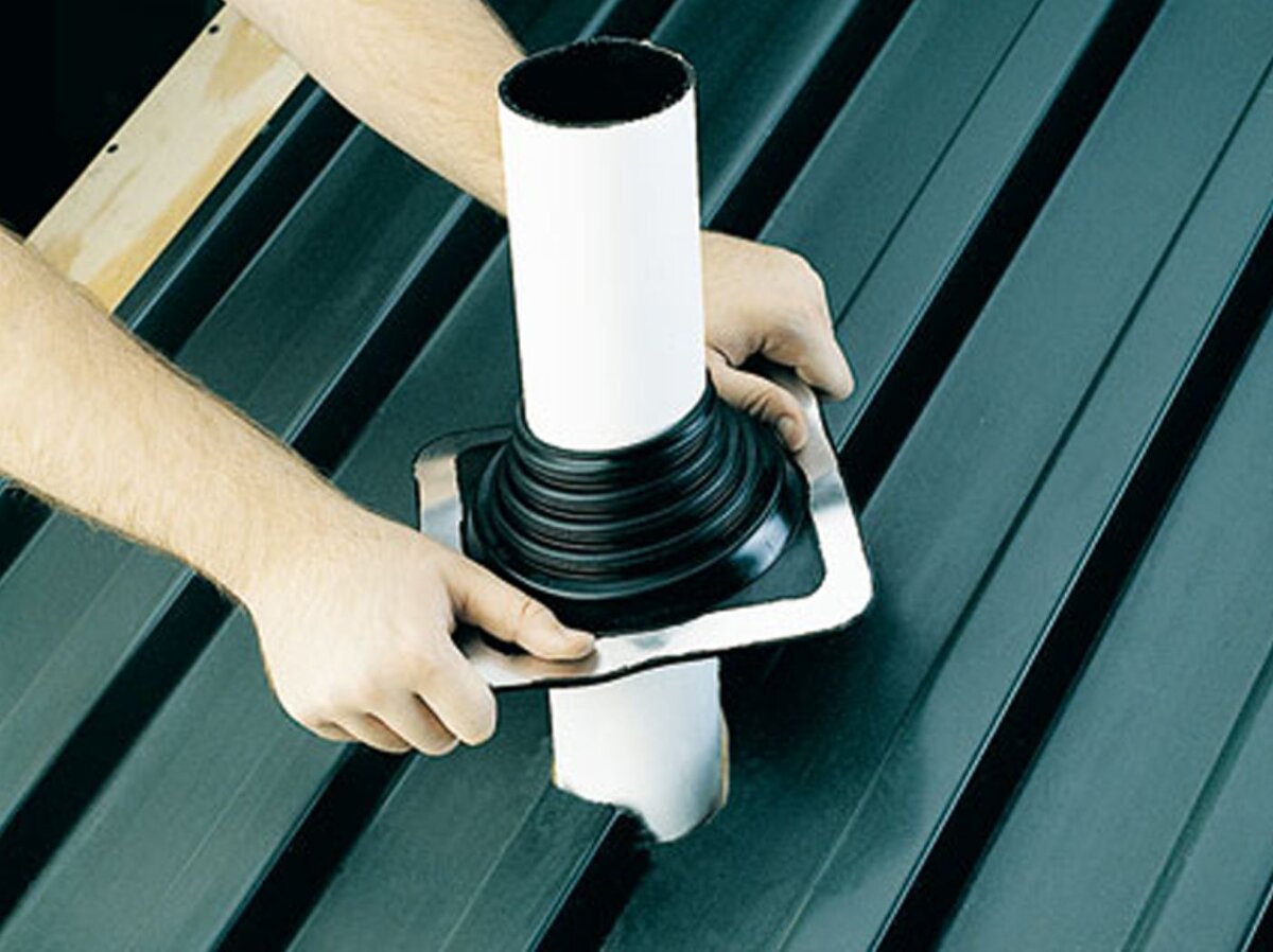 Заглушки для труб радиаторов из пола. Кровельная проходка угловая №3 borge. Проходка кровельная для дымоходов. Труба вытяжка на крышу монтерей. Проходной элемент vilpe pelti.