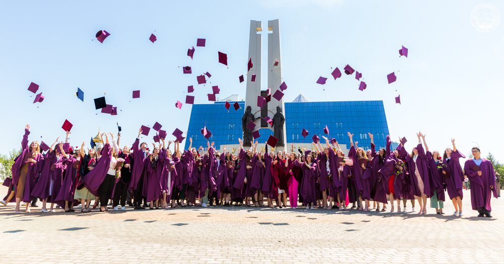    СурГУ в ТОП-50 лучших вузов России