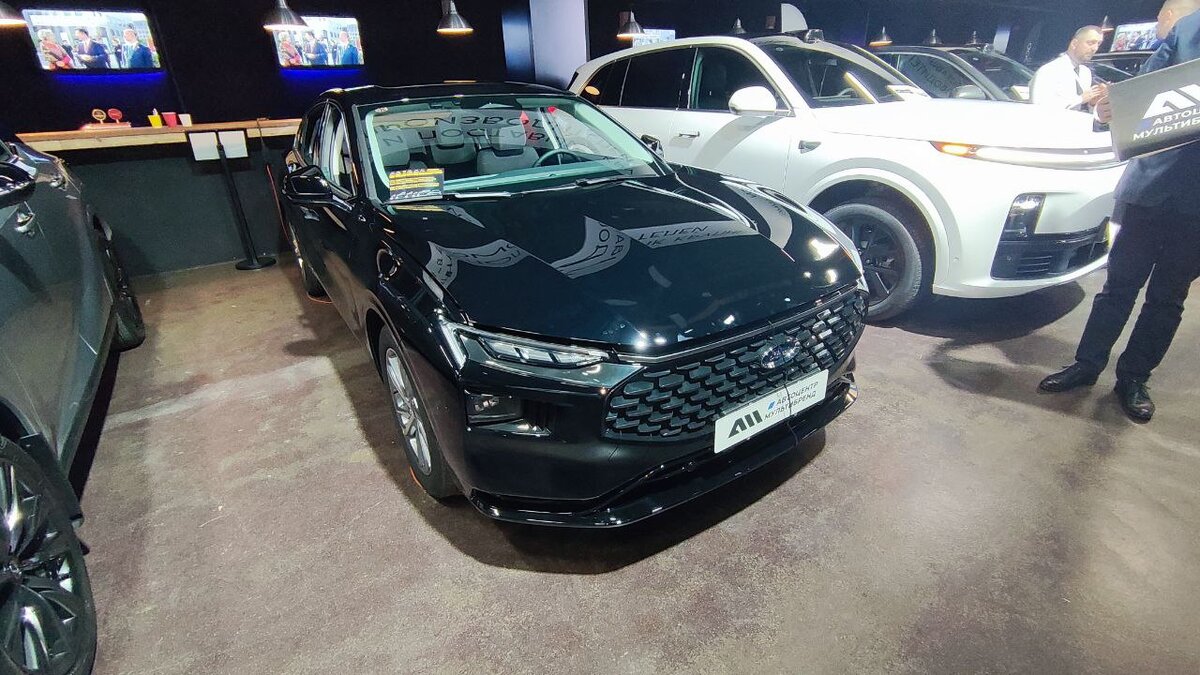 В продаже в Москве появился новый Ford Mondeo из Китая. За  нерусифицированный 5-метровый седан c 8-ступенчатым «автоматом» просят 4,7  млн рублей | iXBT.com | Дзен