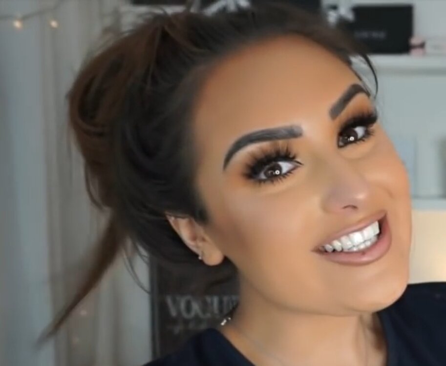 Amy Rose Walker Smile 