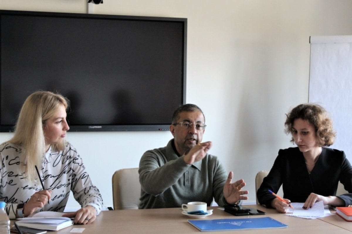    Учредитель компании «Нэк Дейри Прайват Лимитед» Субрата Бхаттачария провёл серию встреч в регионе.