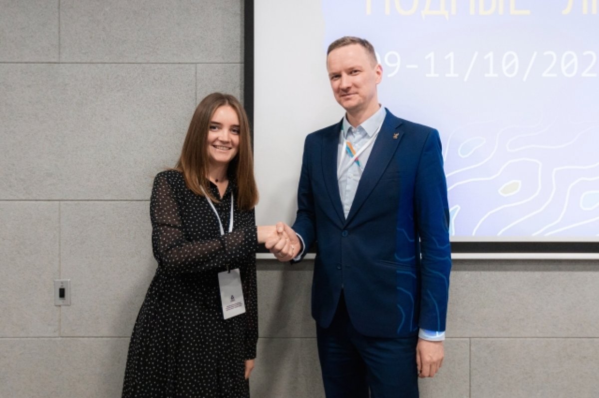    Подписи под документом поставили директор «Музея Природы и Человека» Глеб Чечевин и руководитель АНО по сохранению народных культурных традиций, промыслов и ремесел Екатерина Власова.