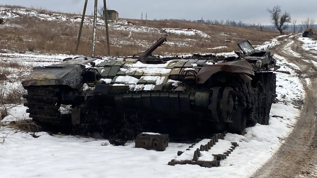 Сгоревшая техника ВСУ на Авдеевском направлении зимой этого года.