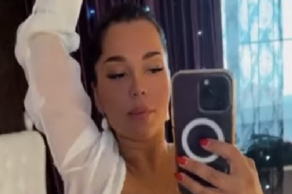    Экс-участница «Дома-2» попала с детьми в ДТП, снимая истории для соцсети