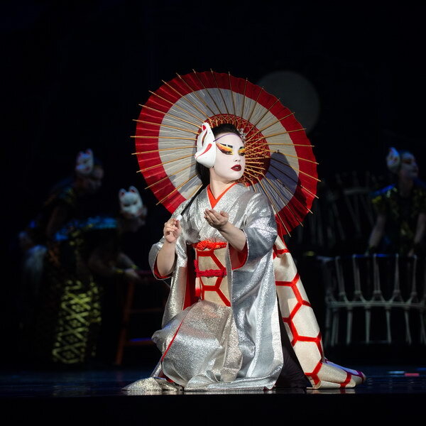     Японское барабанное шоу победило демонов в «Море синего леса»