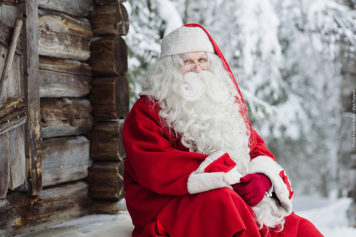 Дед мороз там. Финляндия: Joulupukki (йоулупукки). Финский дед Мороз йоулупукки. Финский Санта-Клаус йоулупукки. Дед Мороз в Финляндии йоулупукки.