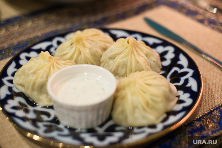    Кафе работает до 1 ноября