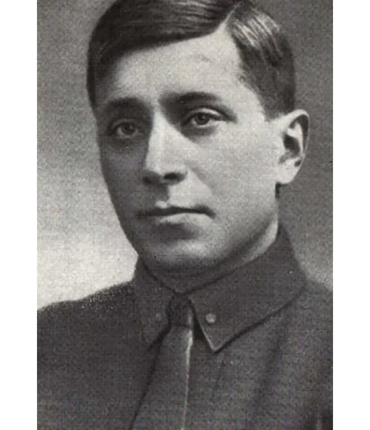 М зощенко. Михаил Зощенко. Михаил Зощенко (1894–1958). Михаи́л Миха́йлович Зо́щенко. Михаил Михайлович Зощенко (1894 – 1958).