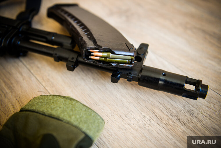    Эзра Яхин призвали в запас, чтобы поднять моральный дух молодых солдат