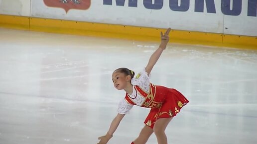 ❤️😍 Малышка Камила Валиева ТОЛЬКО НАЧИНАЕТ свой путь в спорте! Русские народные во всей красе!