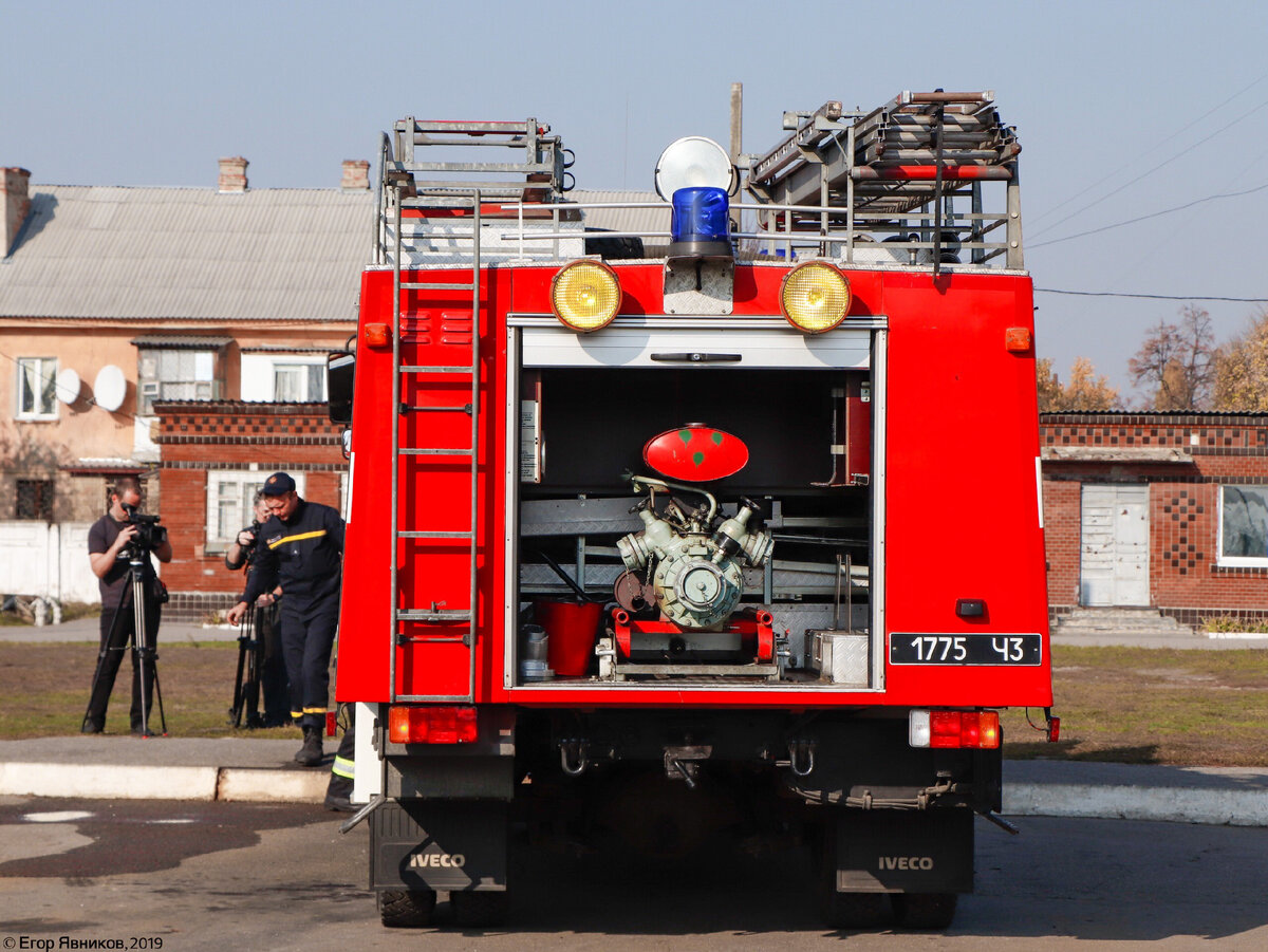 Учебная пожарная машина. Немецкий автонасос LF-16-TS на шасси Iveco-Magirus  90-16 AW Turbo. | Автотранспорт. | Дзен