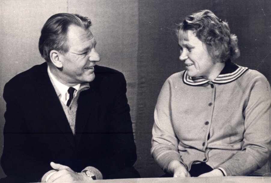 Надежда Богданова в интервью Сергею Смирнову в рамках документального фильма «Рассказы о героизме» рассказывает о своём участии в Великой Отечественной войне. 1965 г.