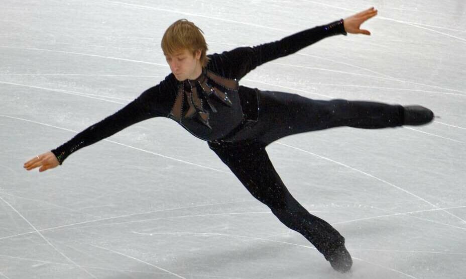    Евгений Плющенко стал олимпийским чемпионом в Турине-2006, а в 2002-м проиграл Алексею Ягудину из-за колдуна Загайнова. Фото: ТАСС