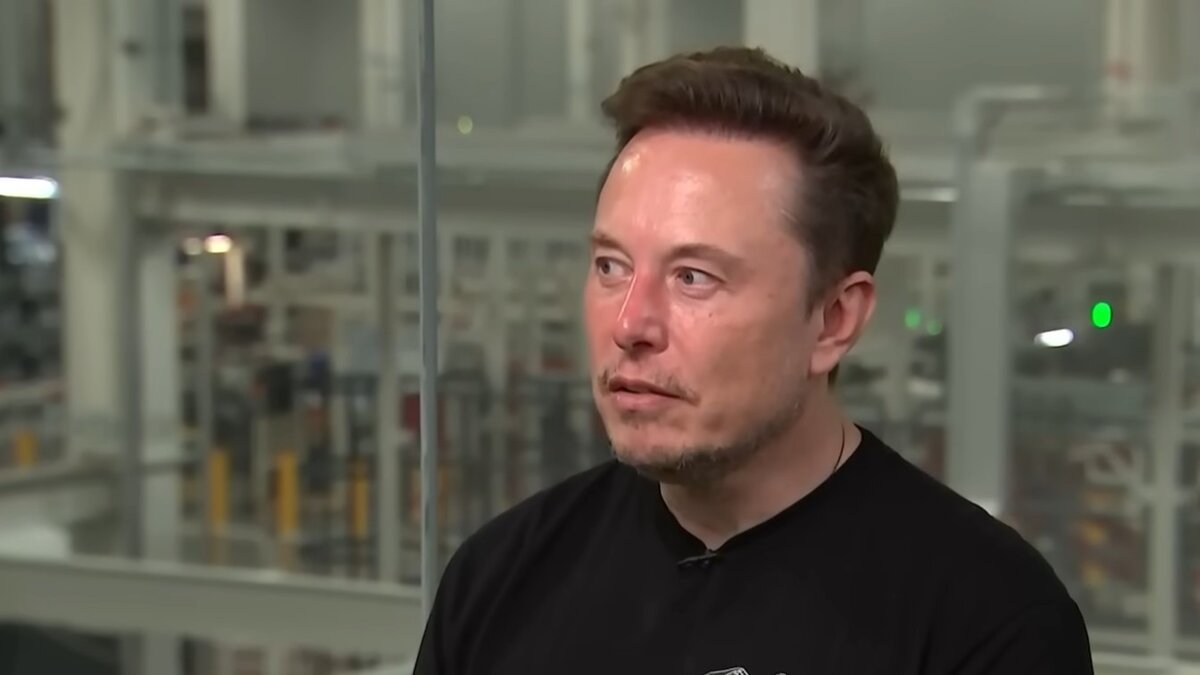     Ранее ЕК предостерегла американского бизнесмена от распространения дезинформации относительно палестино-израильского конфликта.
