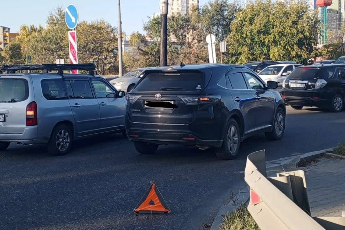    В Хабаровске 16-летняя девушка пострадала в ДТП на переходе