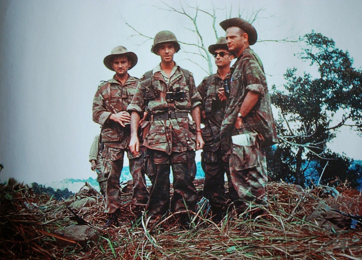 Французские солдаты во Вьетнаме 