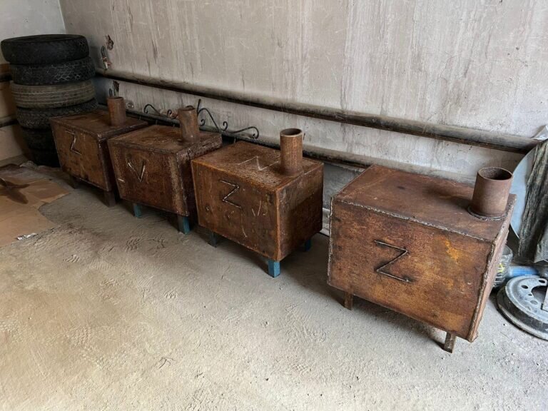    Оренбуржцы изготавливают печи-буржуйки и блиндажные свечи для бойцов СВО Кристина Просвиркина