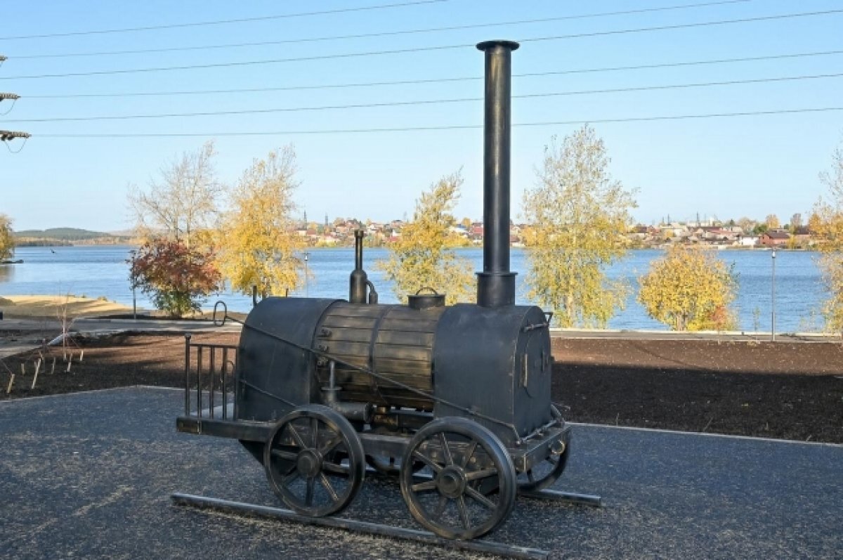    В Нижнем Тагиле завершили реконструкцию сквера у Нижне-Выйского пруда